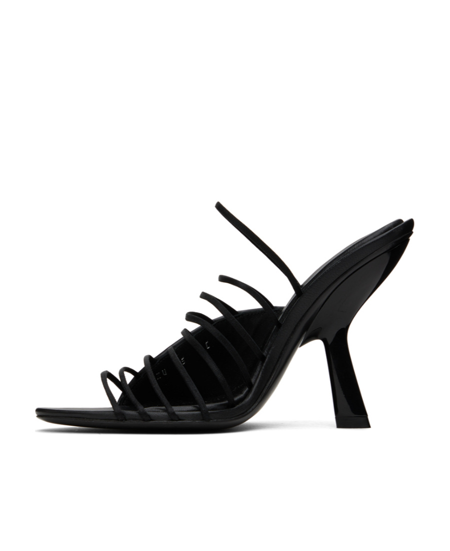 Ferragamo Altaire 105 Strappy Leather Sandals In Black