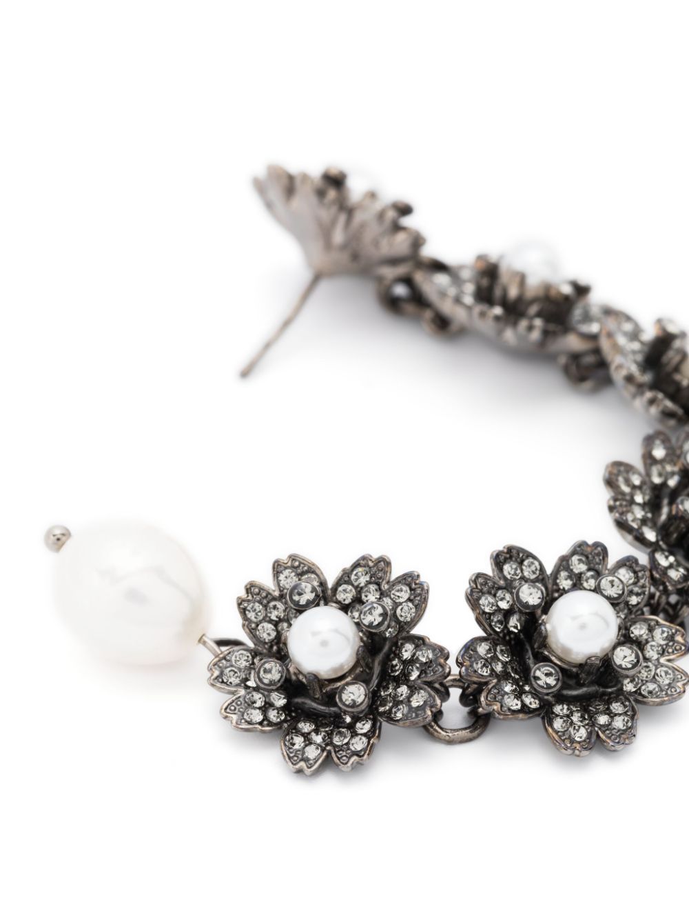 Roger Vivier Bouquet Pearl Pendant Earrings In Black