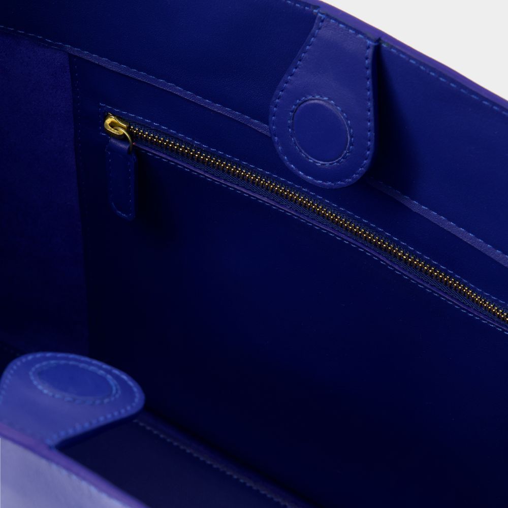 Ines De La Fressange Bottega Veneta Jodie In Suede In Blue