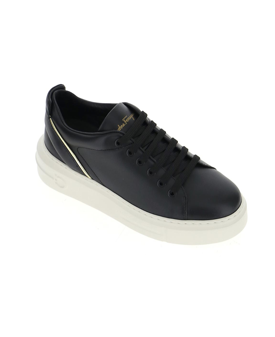 Ferragamo Logo Casual Sports Shoes In Black