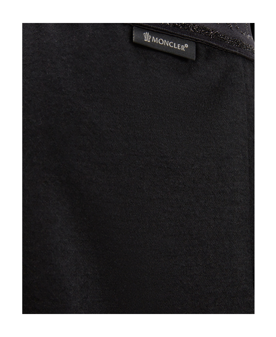 Moncler Enfant Logo Waistband Shorts In Black