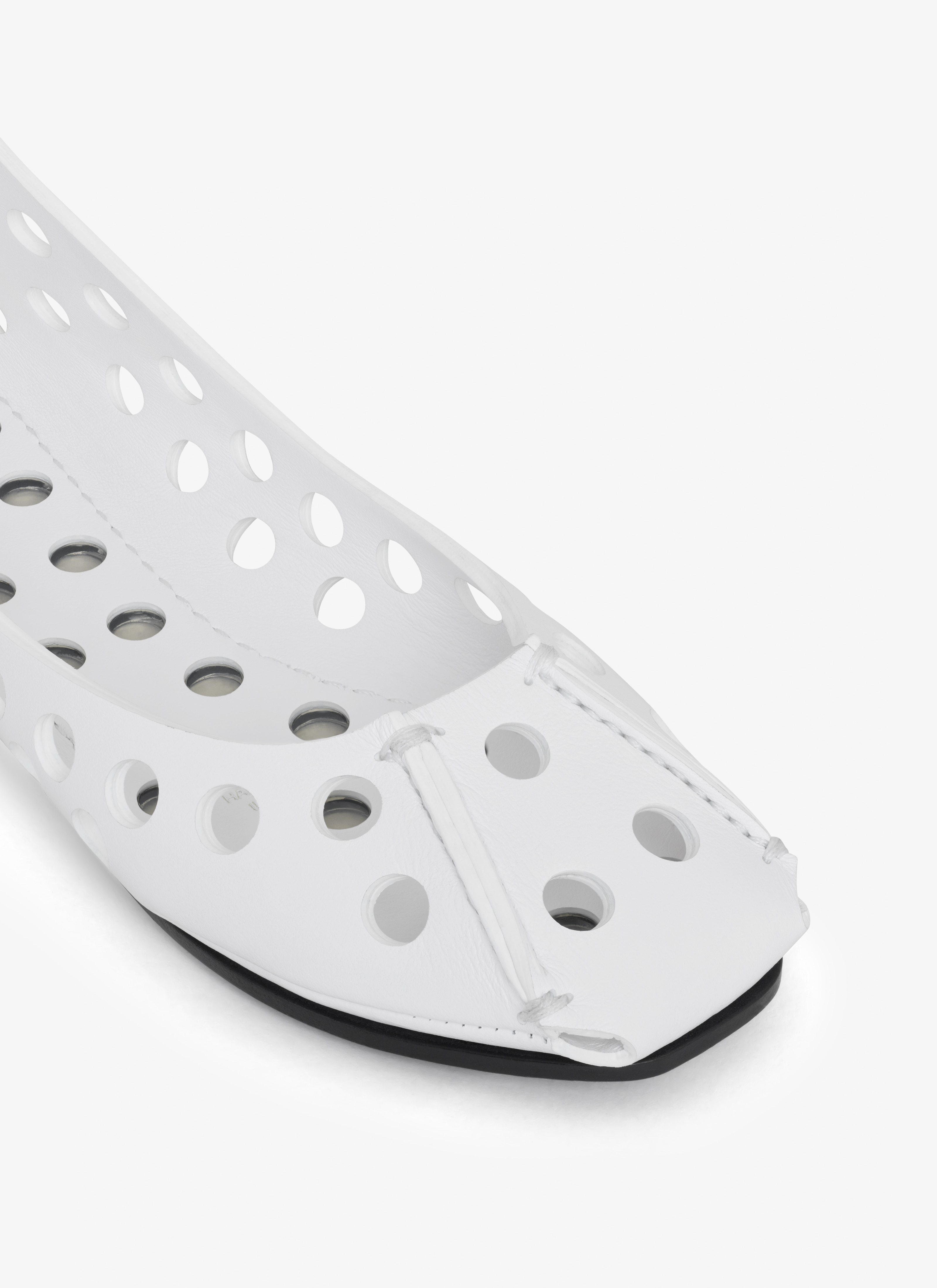 Alaïa Perforated Leather Ballet Flats In Red