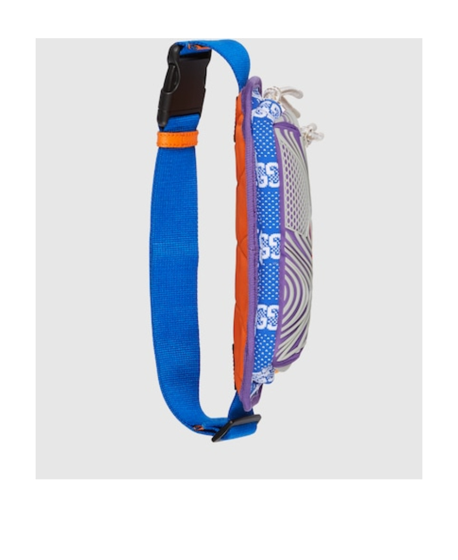 Gucci Gg-logo Print Zipped Belt Bag