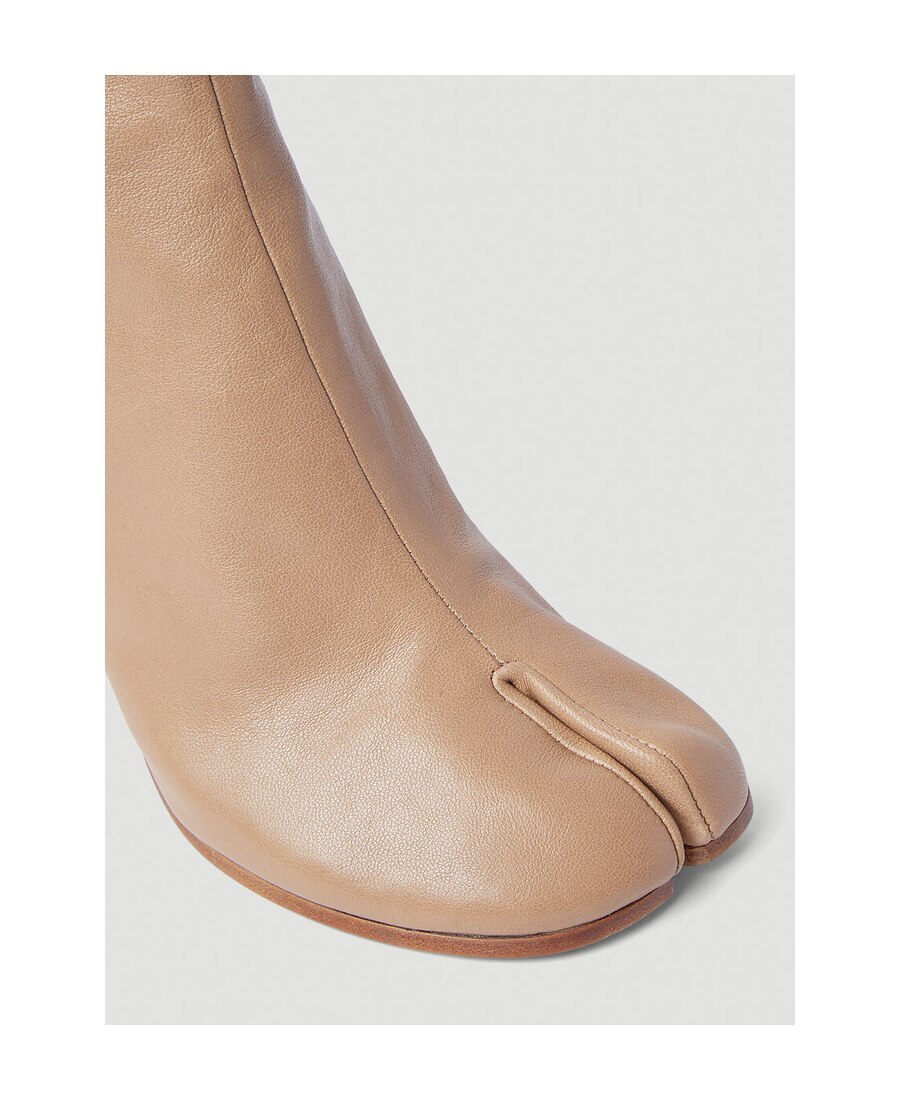Maison Margiela Tabi Leather Ankle Boots In Nude