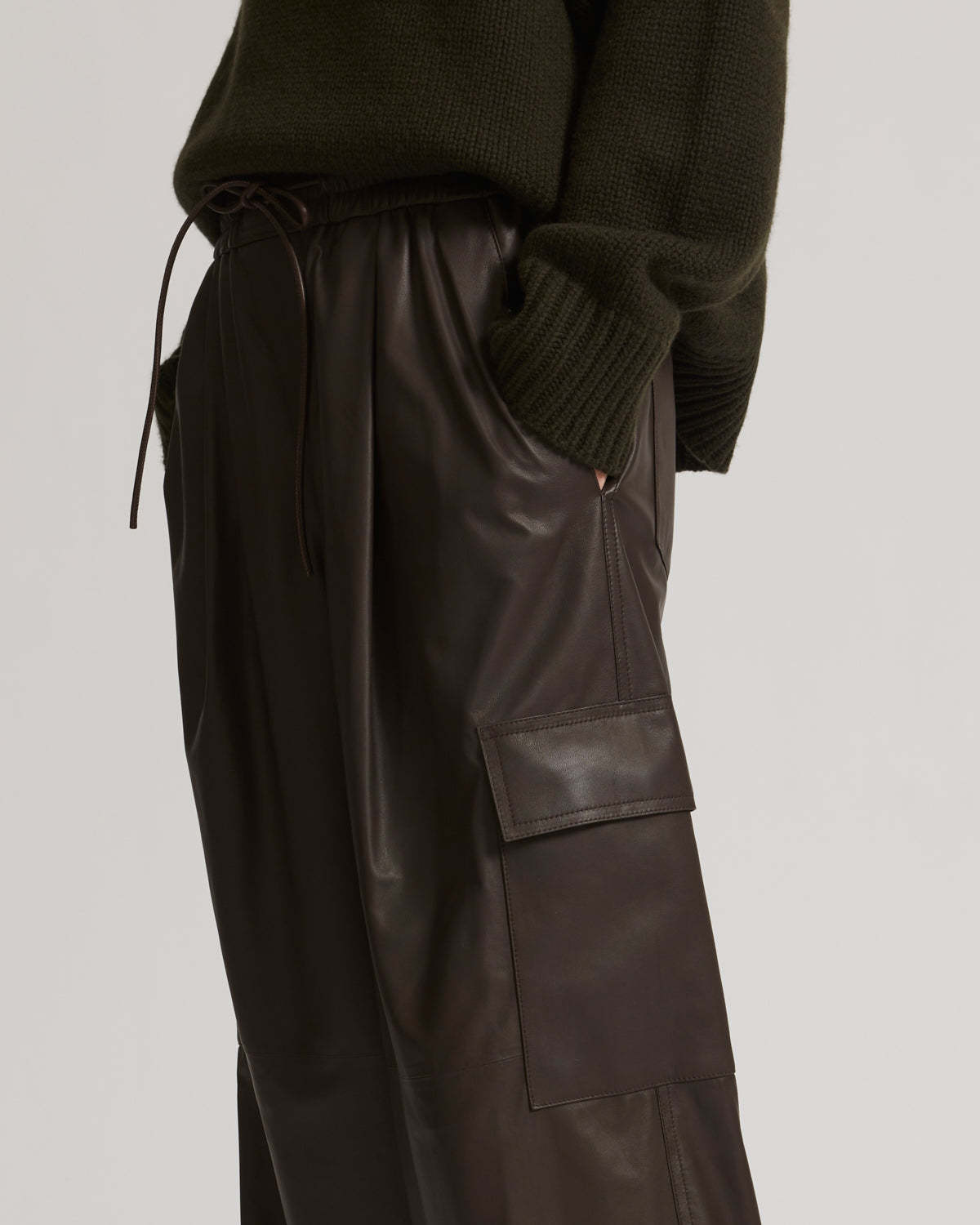 Yves Salomon Drawstring Casual Trousers In Brown