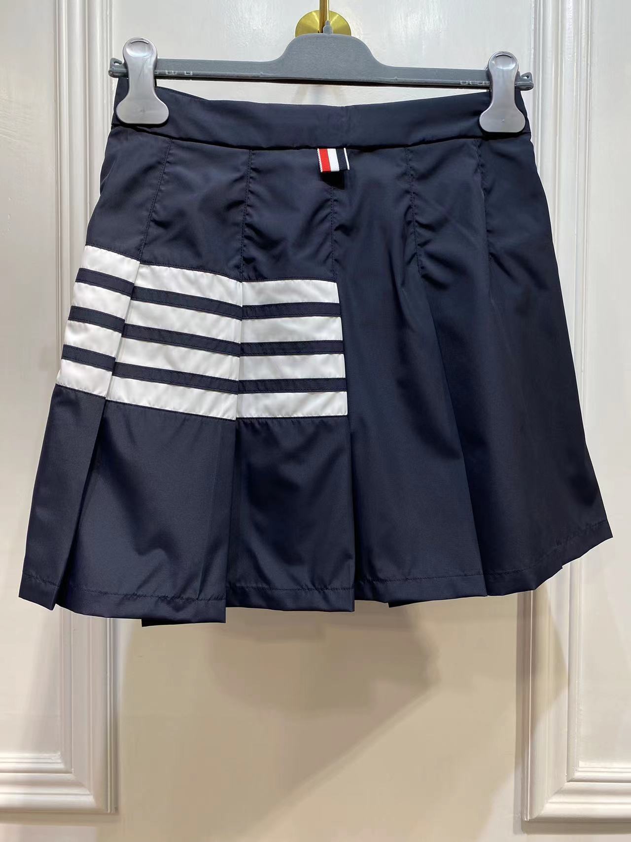 Thom Browne Striped Detail Skirt In Black