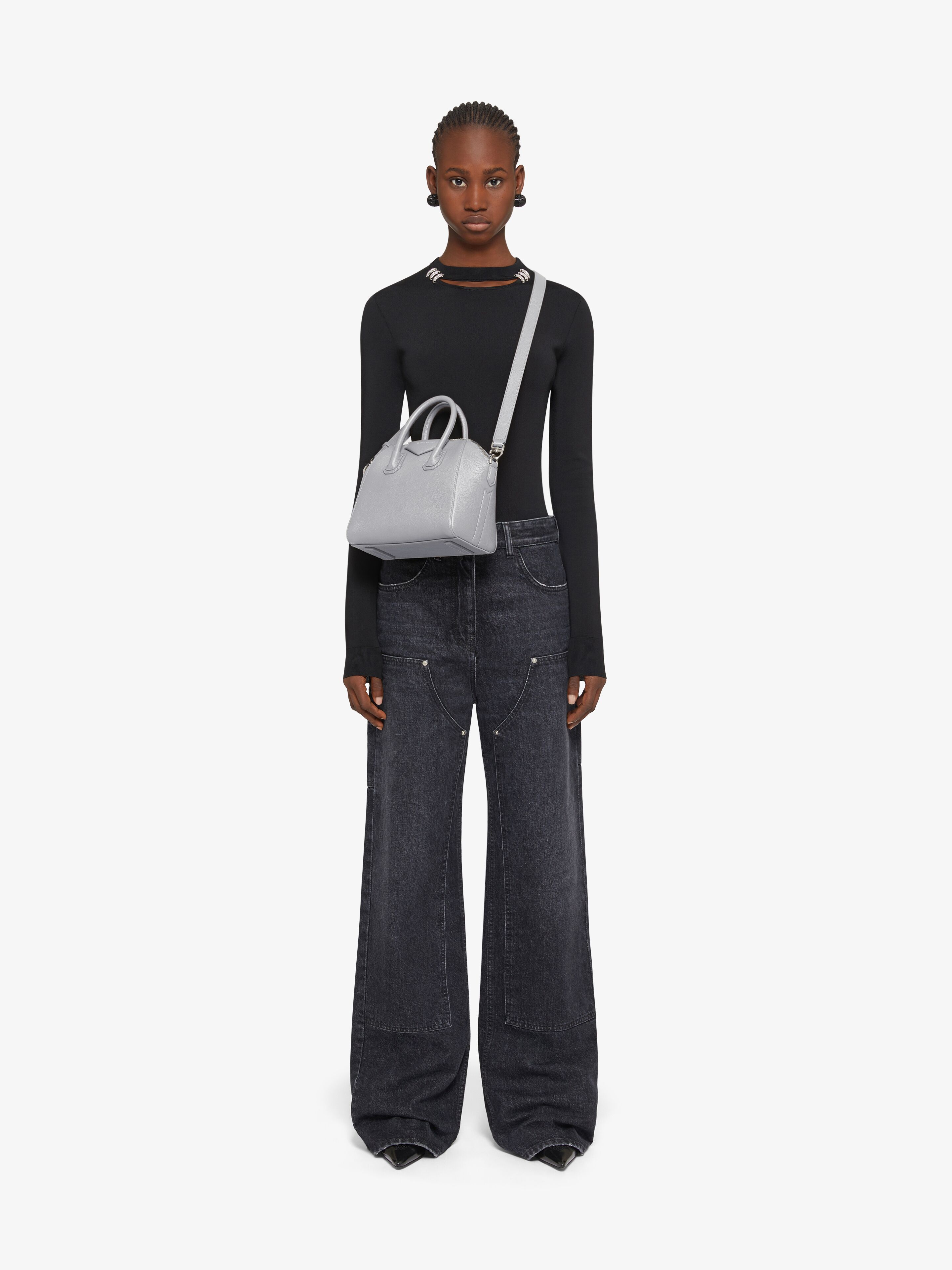 Givenchy Small Antigona Leather Tote Bag In White