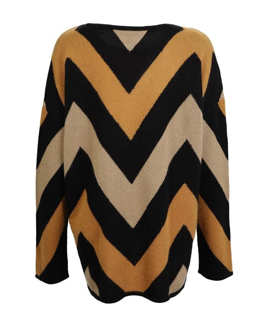 Burberry Round-neck Long-sleeved Pullover In Black
