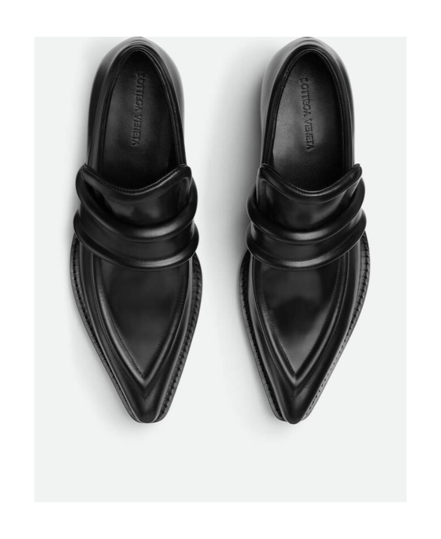 Bottega Veneta Pointed Loafer Shoes In Black