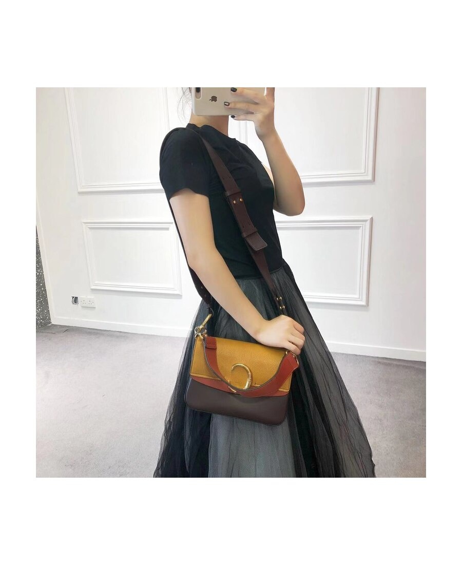 Chloé Color Matching C-button Shoulder Bag In Brown