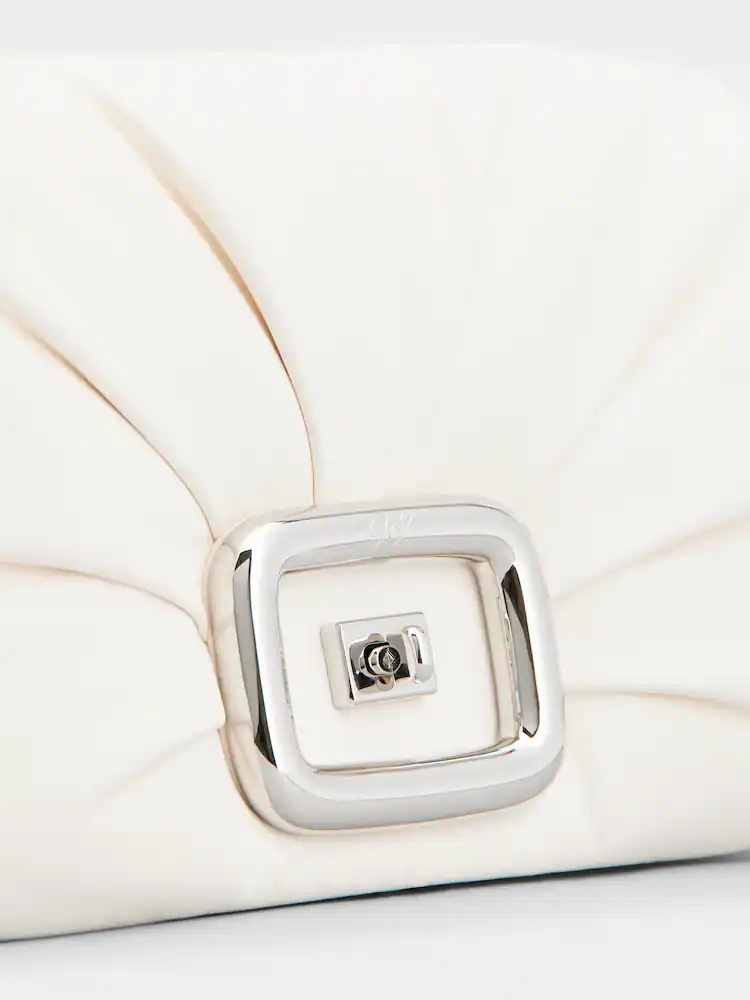 Roger Vivier Viv' Choc Bag In Leather In Nude