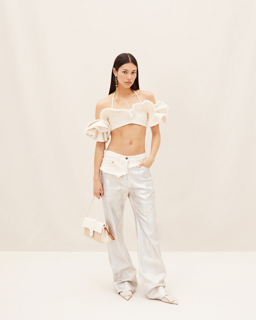 Jacquemus Artichaut Cropped Cold-shoulder Cotton-canvas Top In White