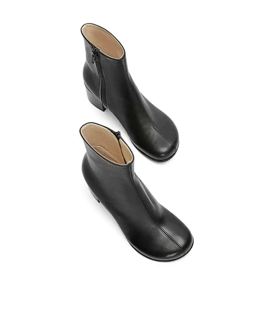Loewe Side Zipper Short Boots In Black