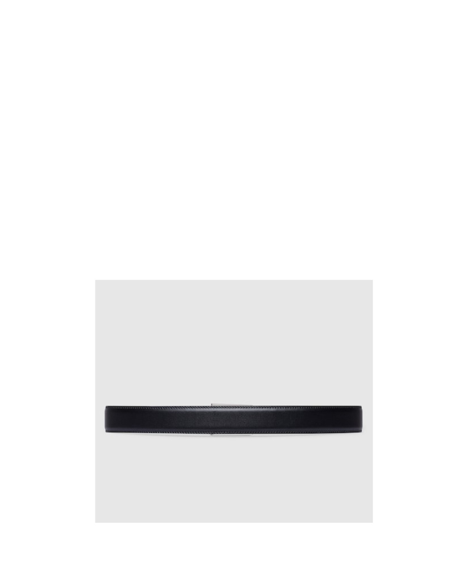 Gucci Gg Supreme Canvas Reversible Belt In Black