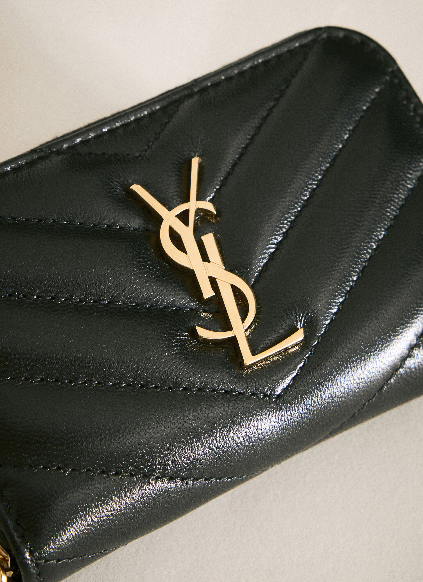Saint Laurent Cassandre Cardholder In Black