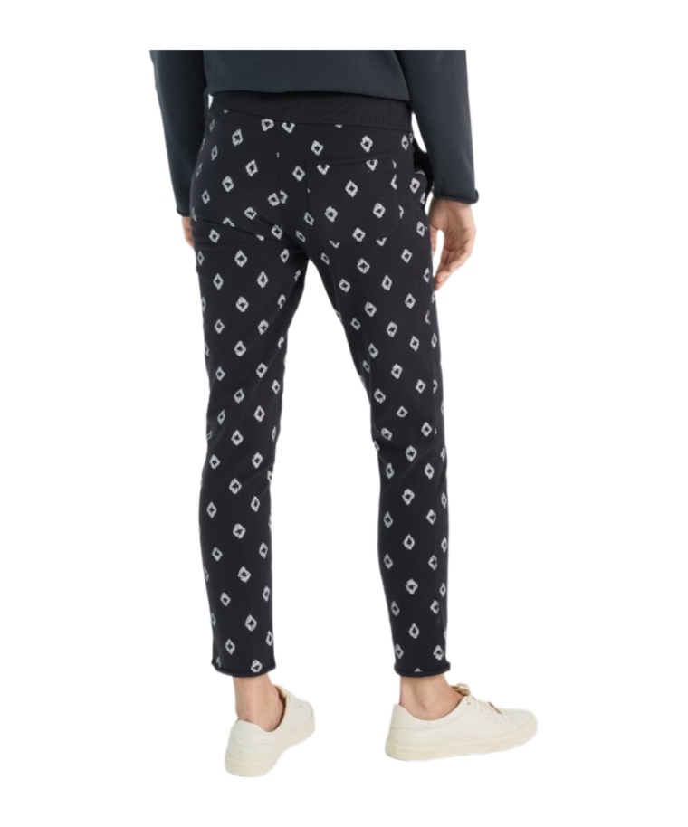 Juvia Slim Fit - Sweatpants