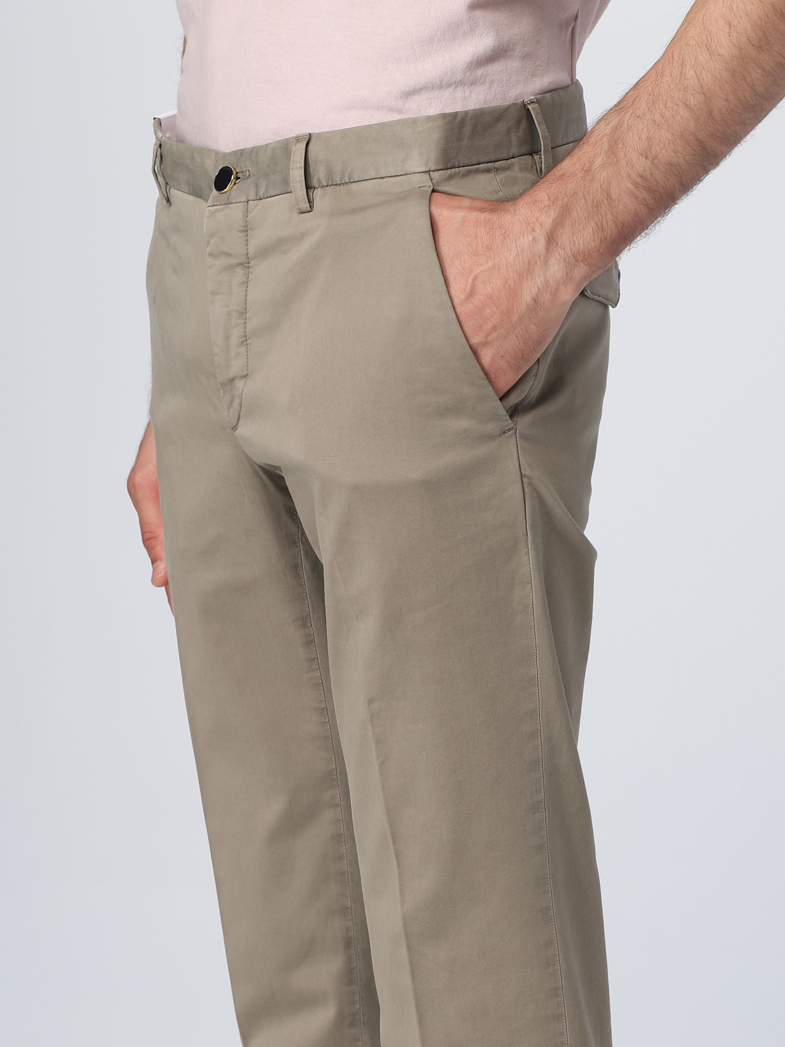 Pt01 Straight Trousers In Nude