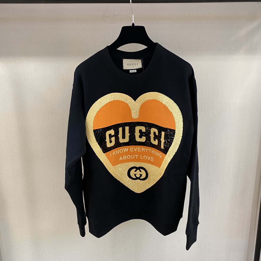 Gucci Black Sequined Heart-shaped Sweater In Black