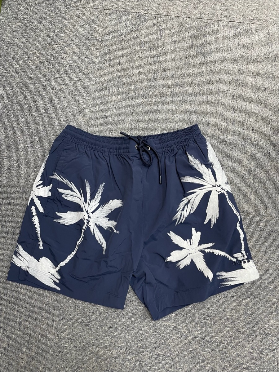 Hugo Boss Printed Pattern Shorts In Black