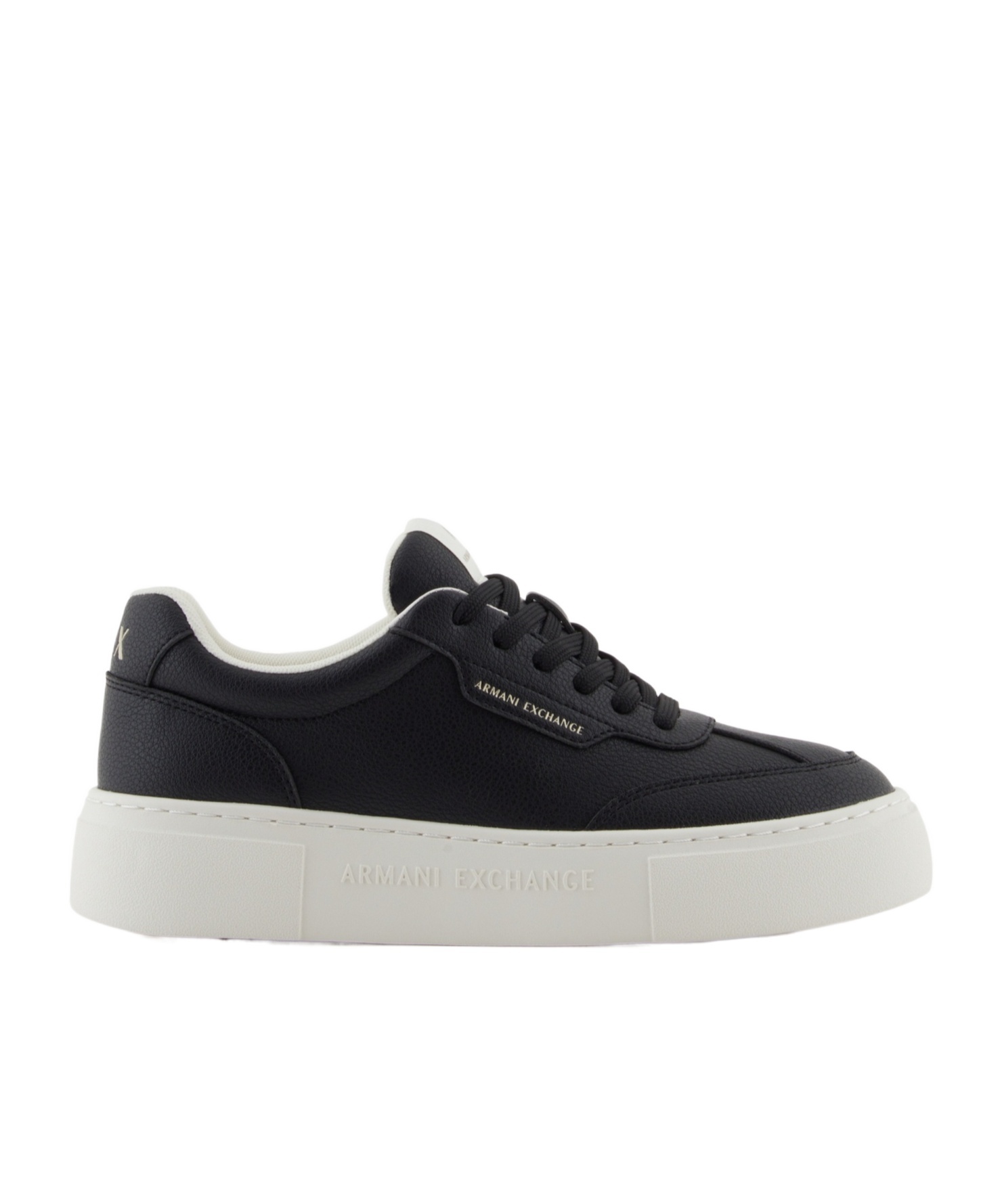 Armani Exchange Round Toe Low Top Sneakers In Black