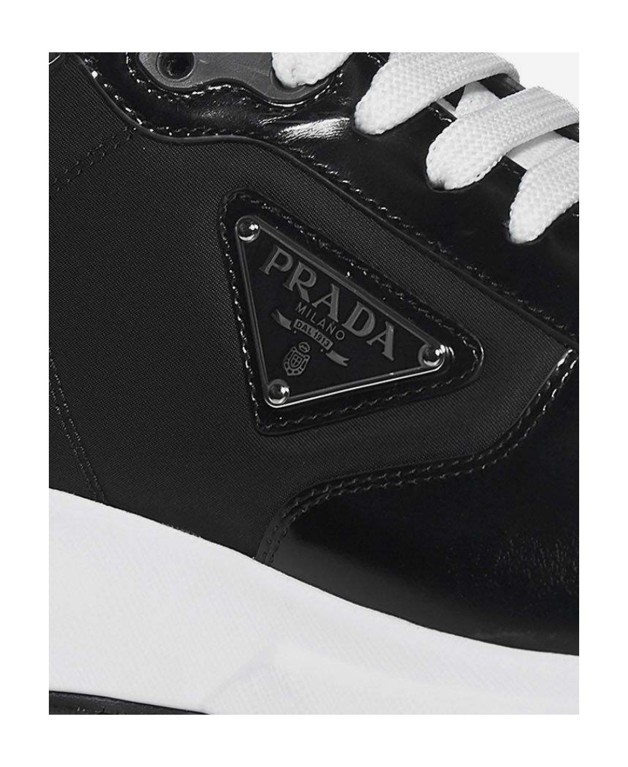 Prada Logo Low-top Sneakers In Black