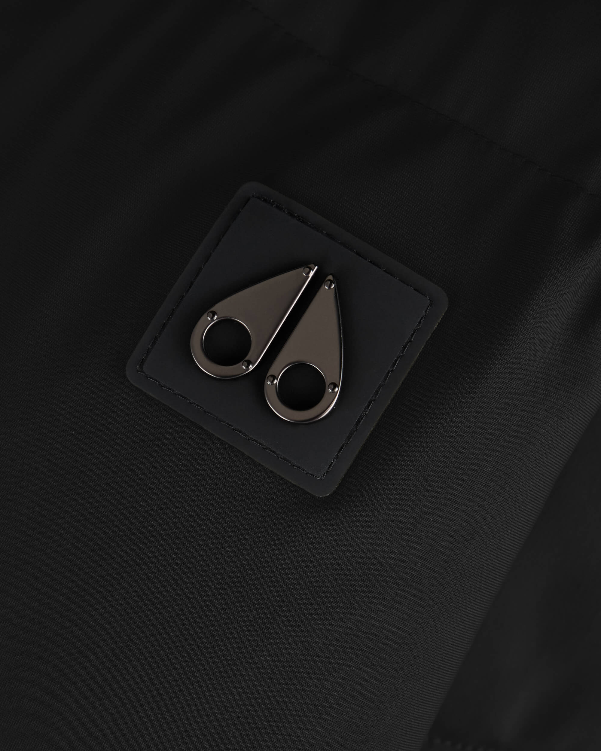 Moose Knuckles Long-sleeved Down Jacket In Black