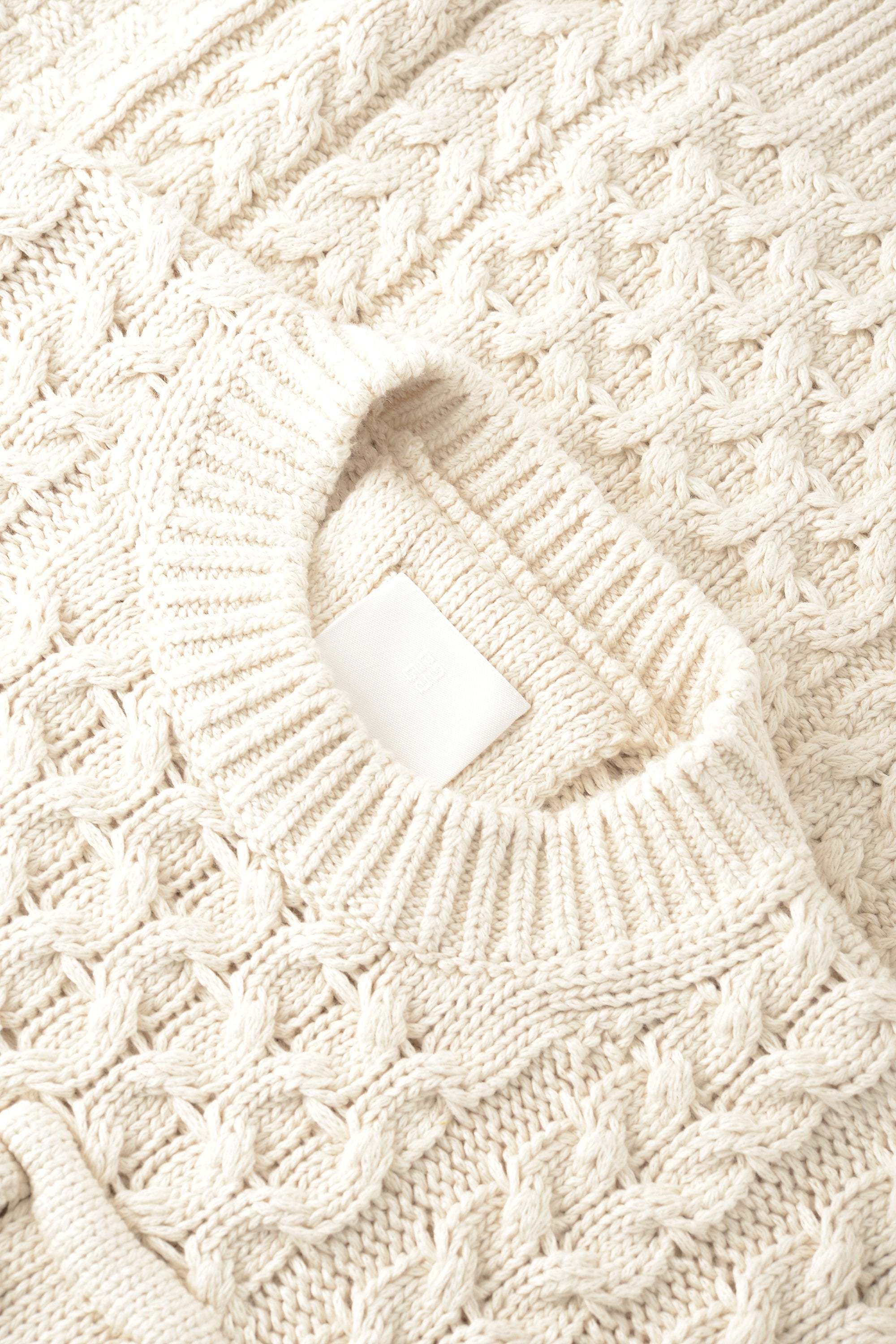 Givenchy 4g Knit Sweater In Nude