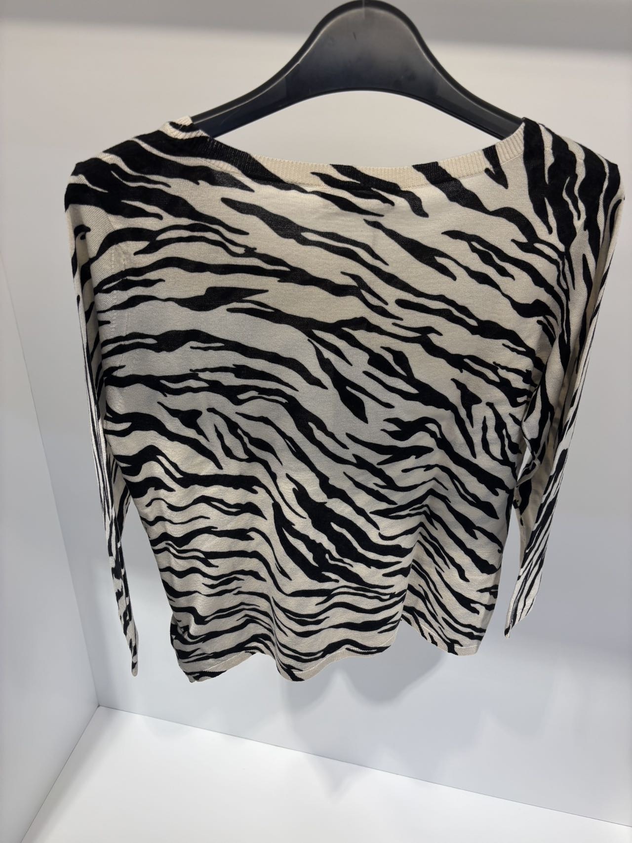 Max Mara Long-sleeved Sweater In Black