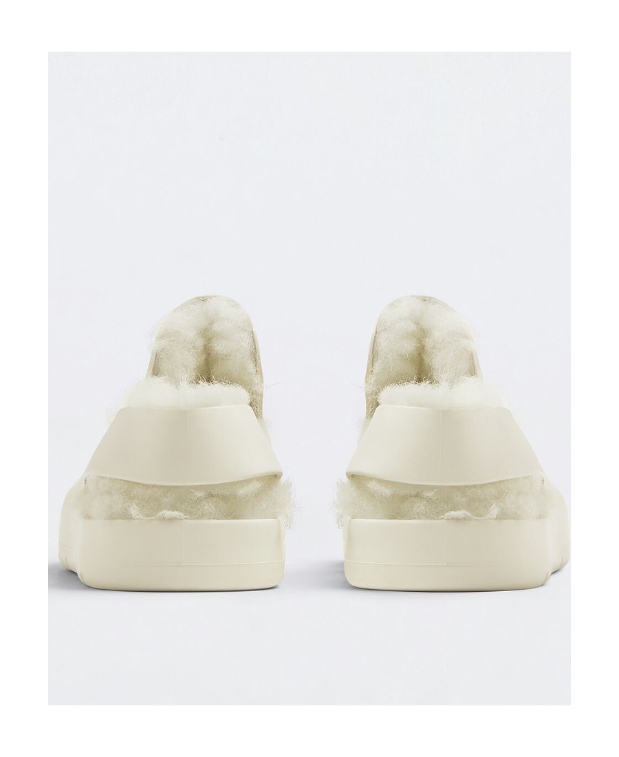 BOTTEGA VENETA EXPOSED HEEL DESIGN TO WEAR CASUAL SANDALS