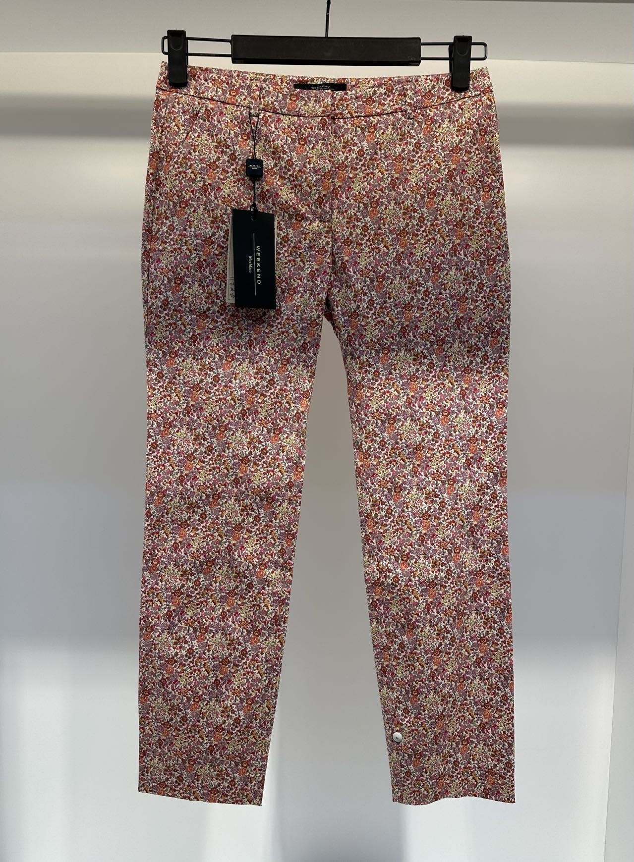Weekend Max Mara Flower Casual Pants In Brown