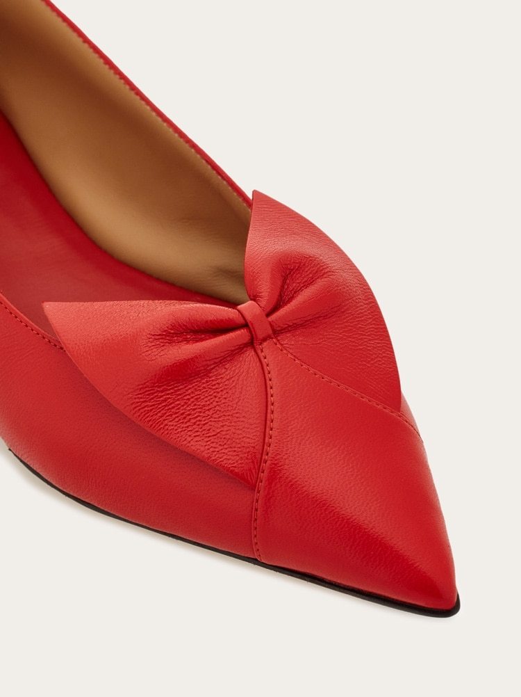 Ferragamo Pointed Toe Bow Detail Ballerina Shoes