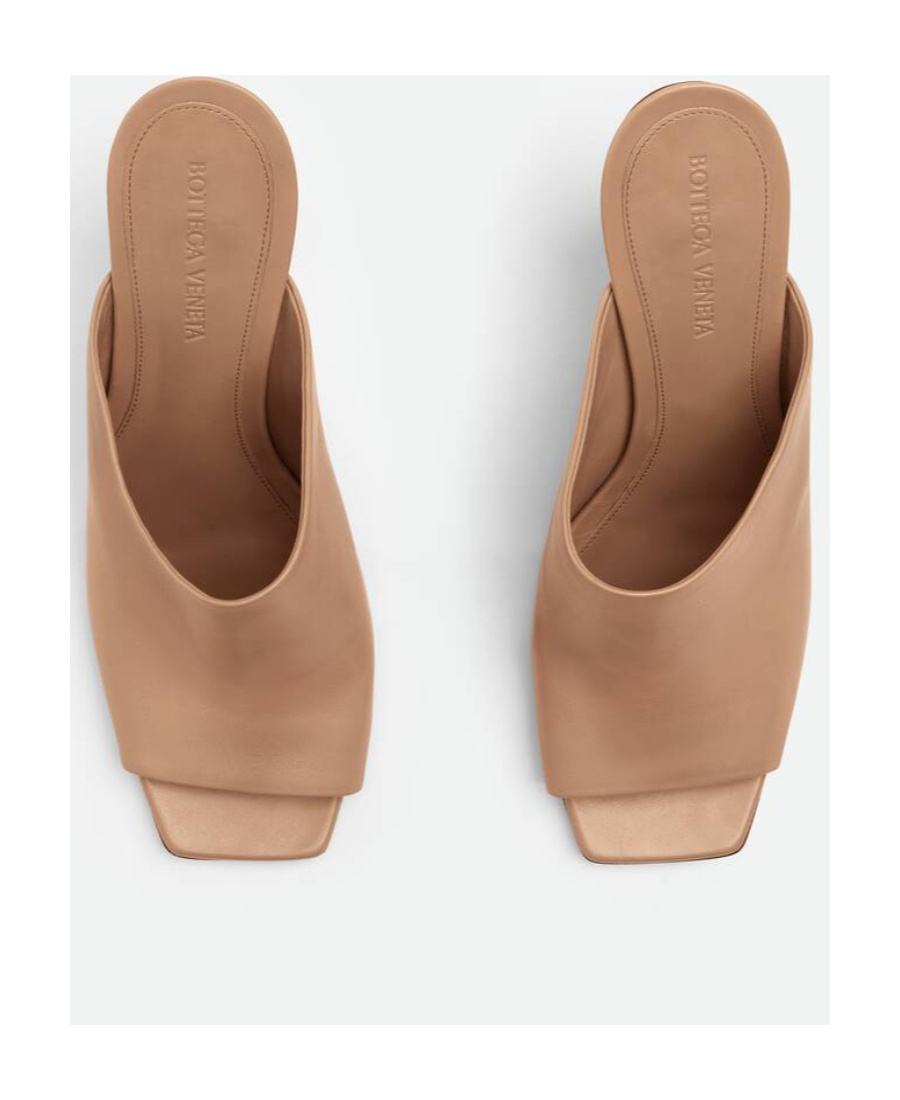 Bottega Veneta Knot Mules In Nude