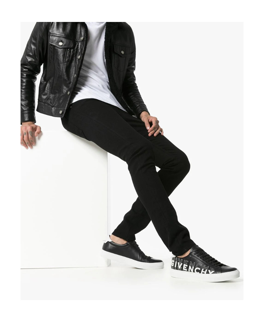 Givenchy Embroidered Logo Low-top Casual Sneakers In White
