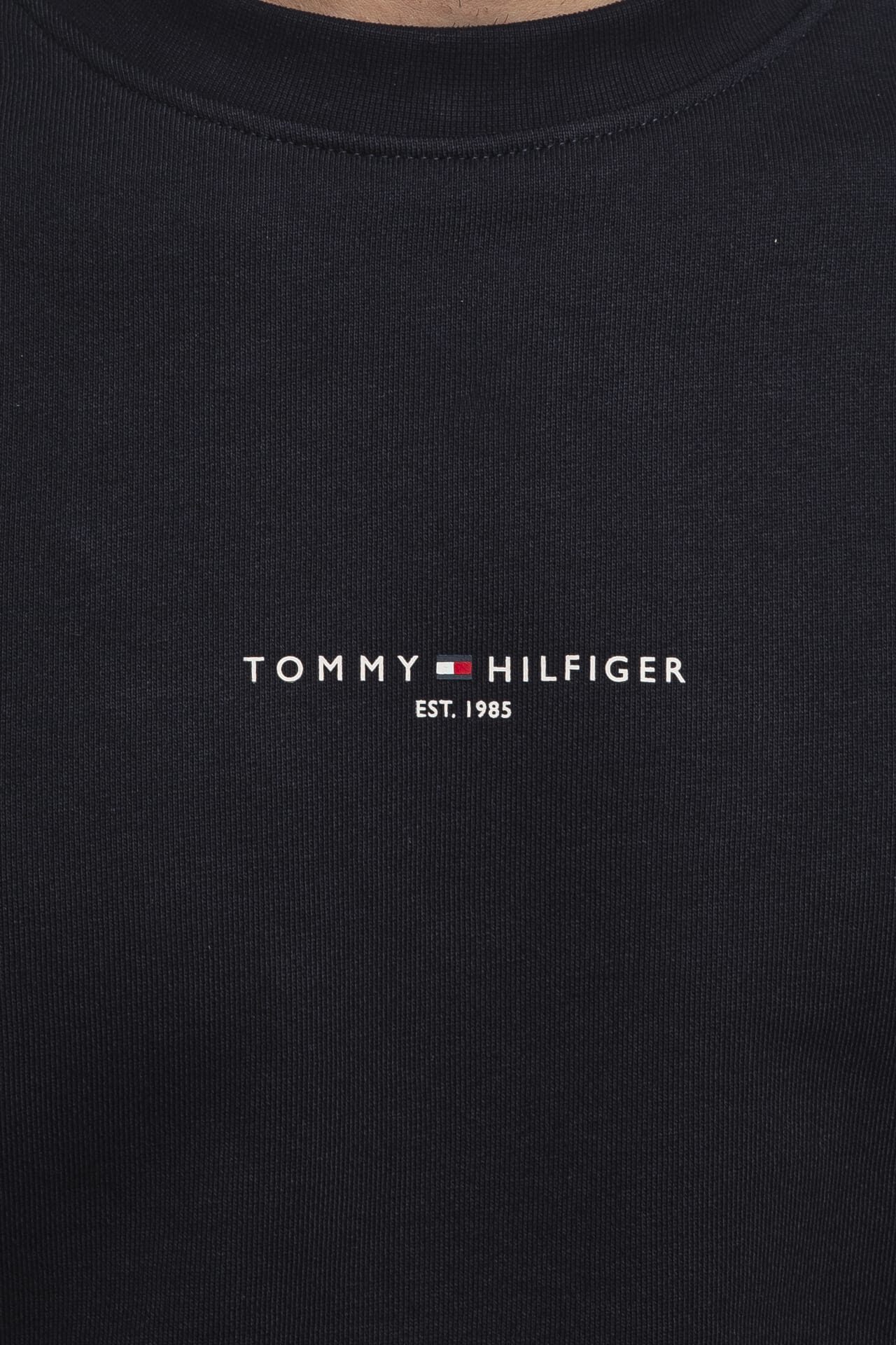 Tommy Hilfiger Long-sleeved Sweater In Black