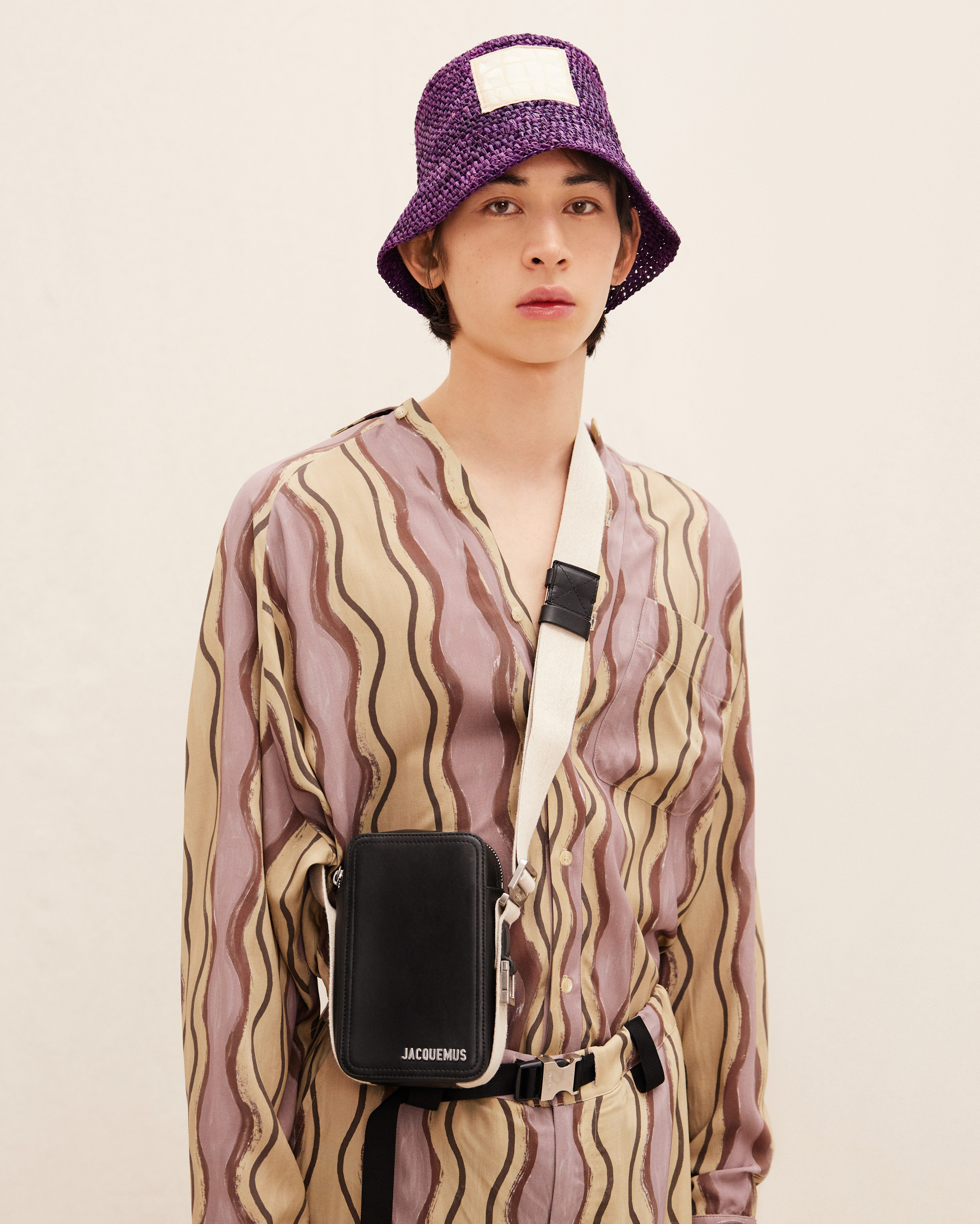 Jacquemus La Cuerda Vertical Shoulder Bag In Black