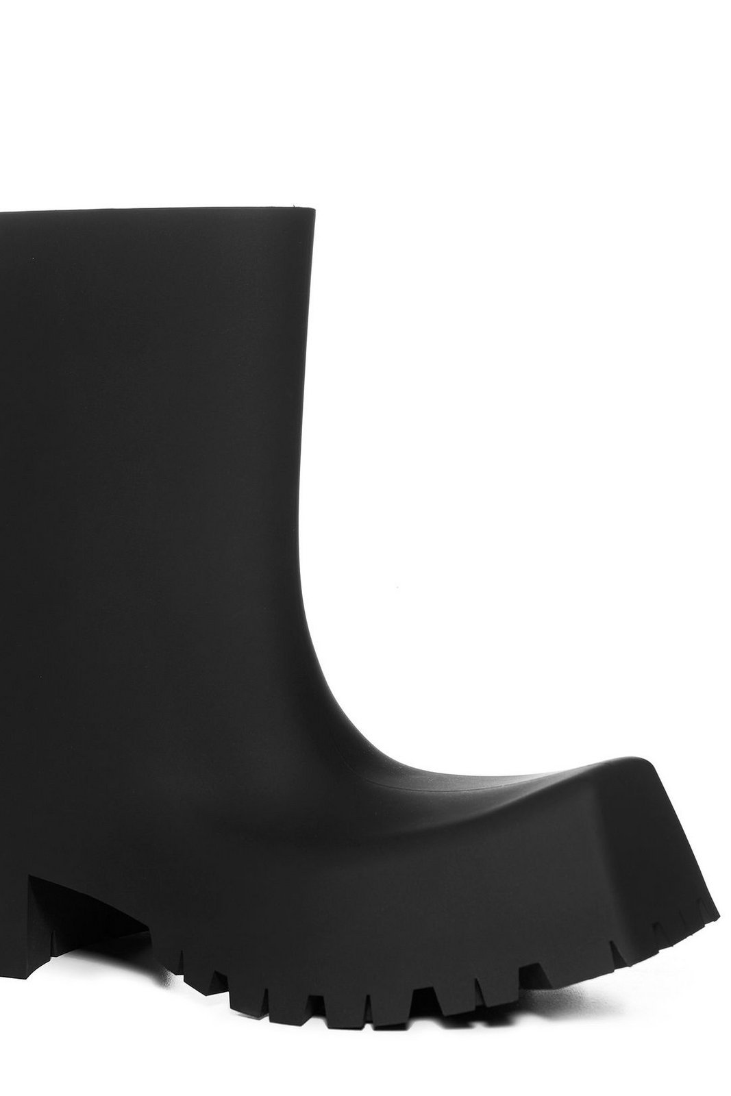 Balenciaga Sculptural Black Boots With Chunky Sole In Black