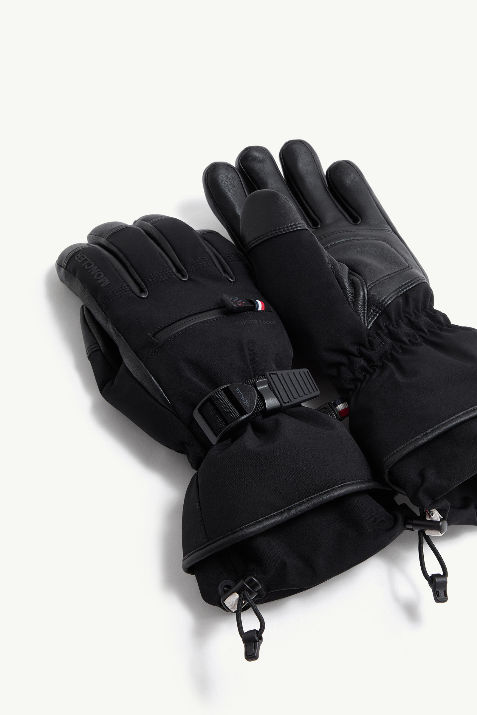 Moncler Padded Gloves In Black