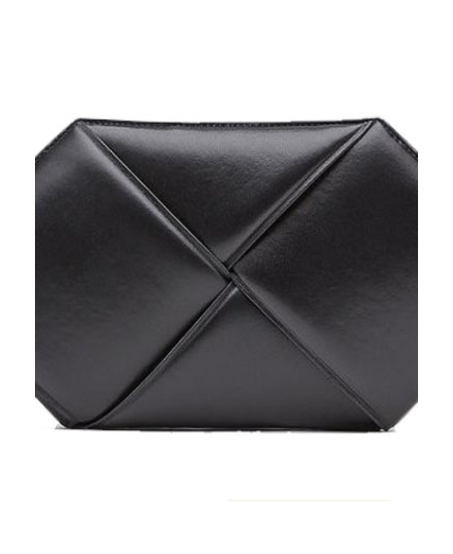 Bottega Veneta Intrecciato Zipped Clutch In Black