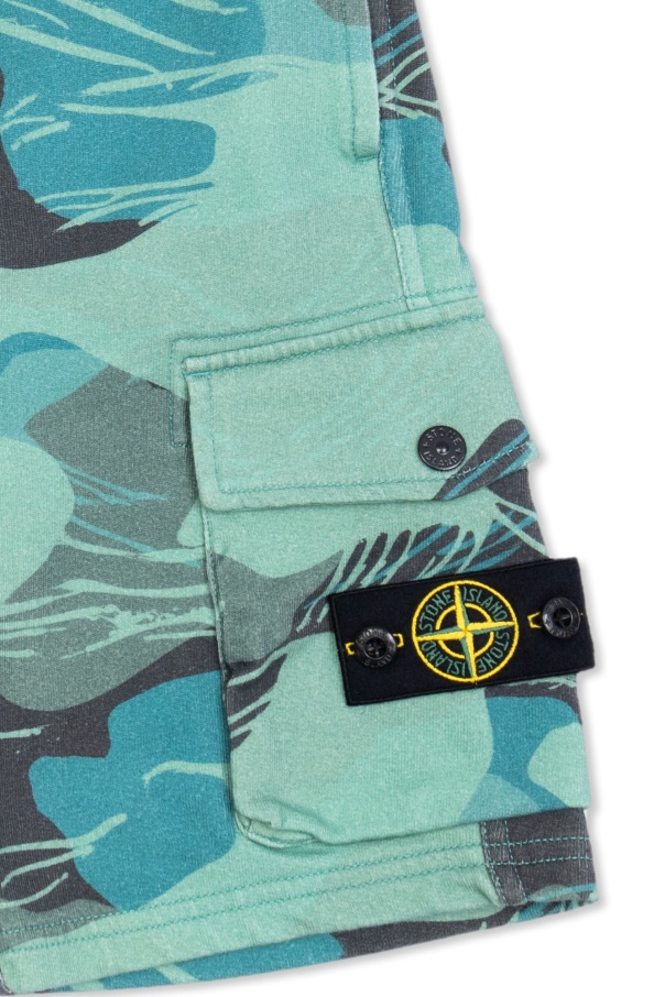 Stone Island Compass-badge Cotton Shorts In Emerald