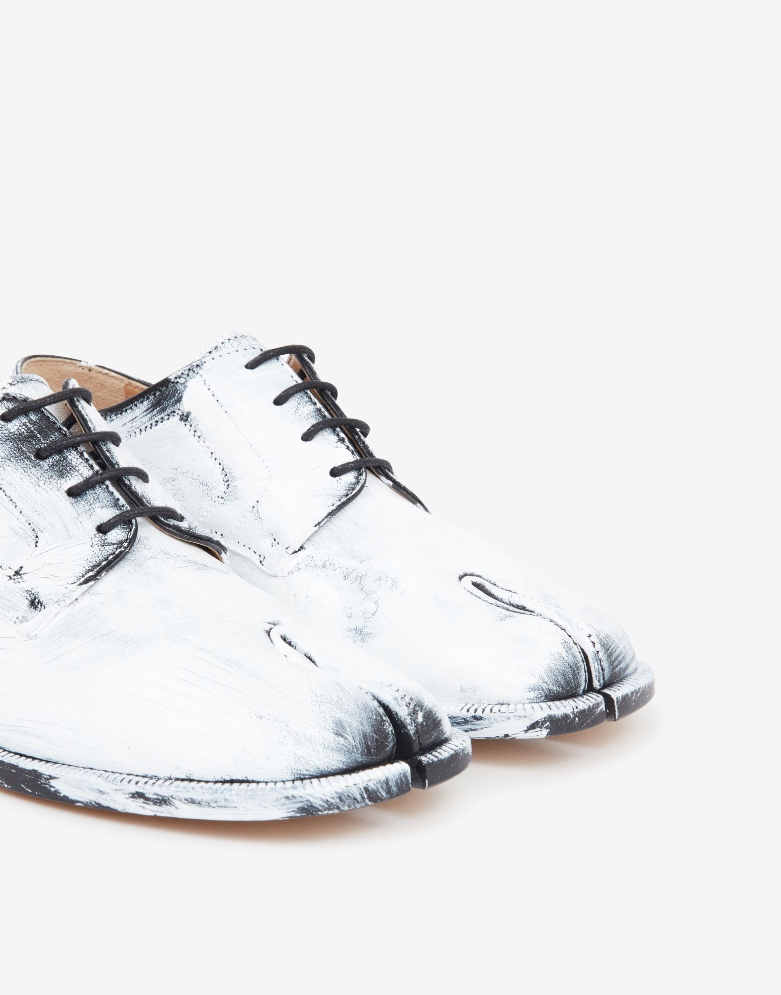 Maison Margiela Tabi Bianchetto Brogues Woman Black And White In White