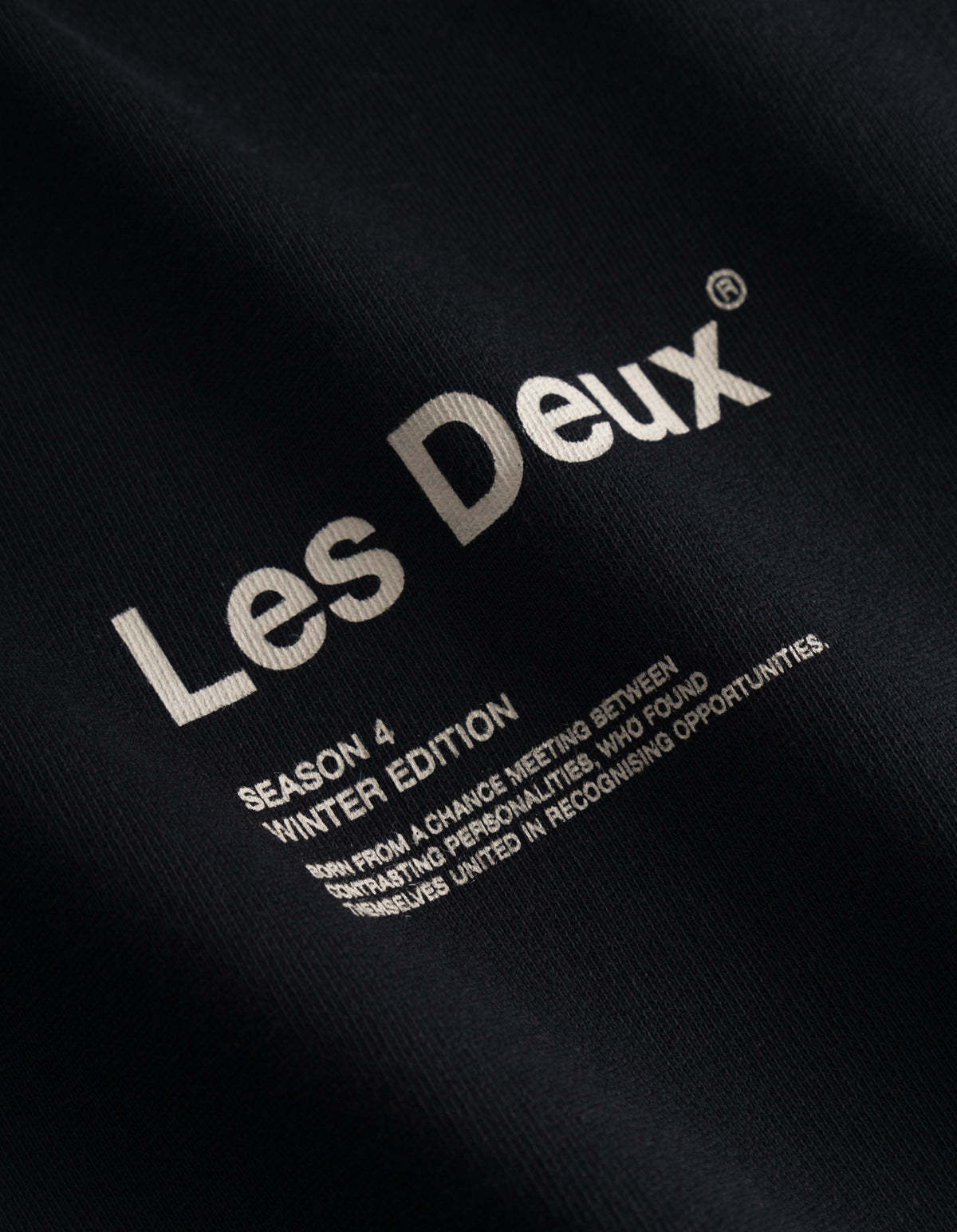 Les Deux Logo Sweater In Black
