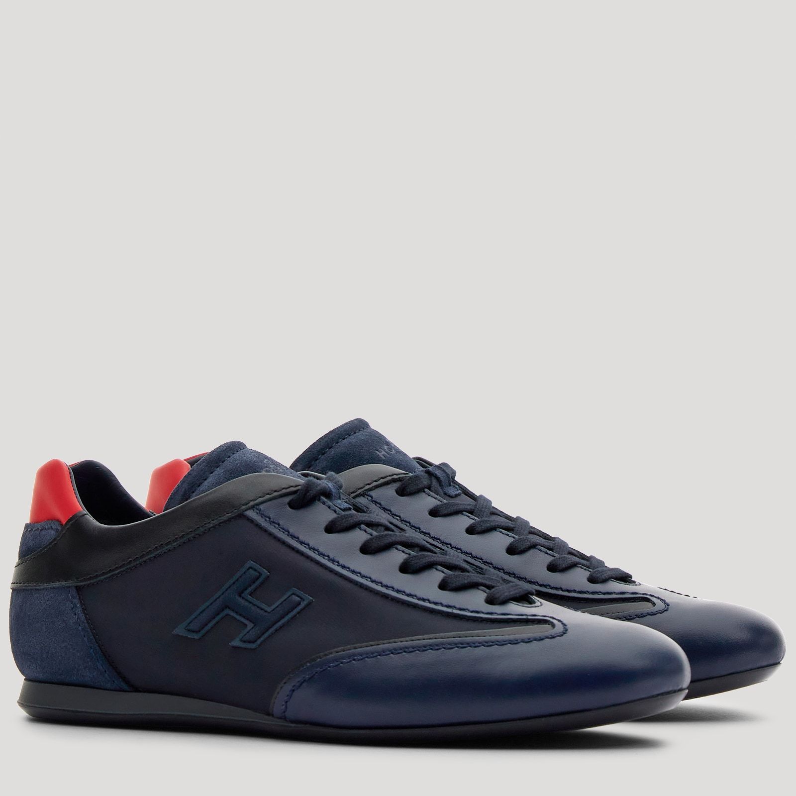Hogan Olympia Panelled Low-top Sneakers In Blue