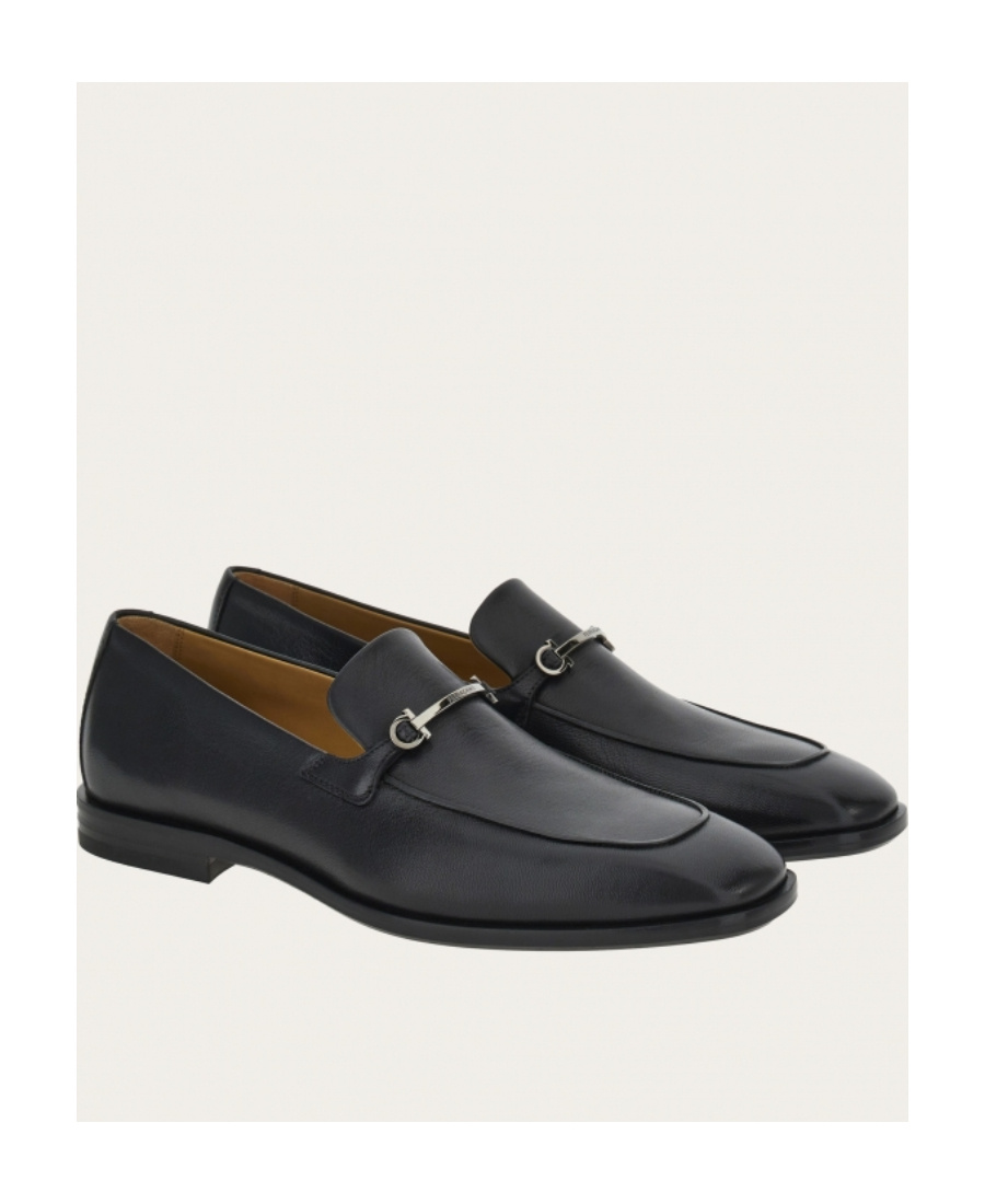 Ferragamo Buckle Detail Leather Sole Round Toe Loafers In Black