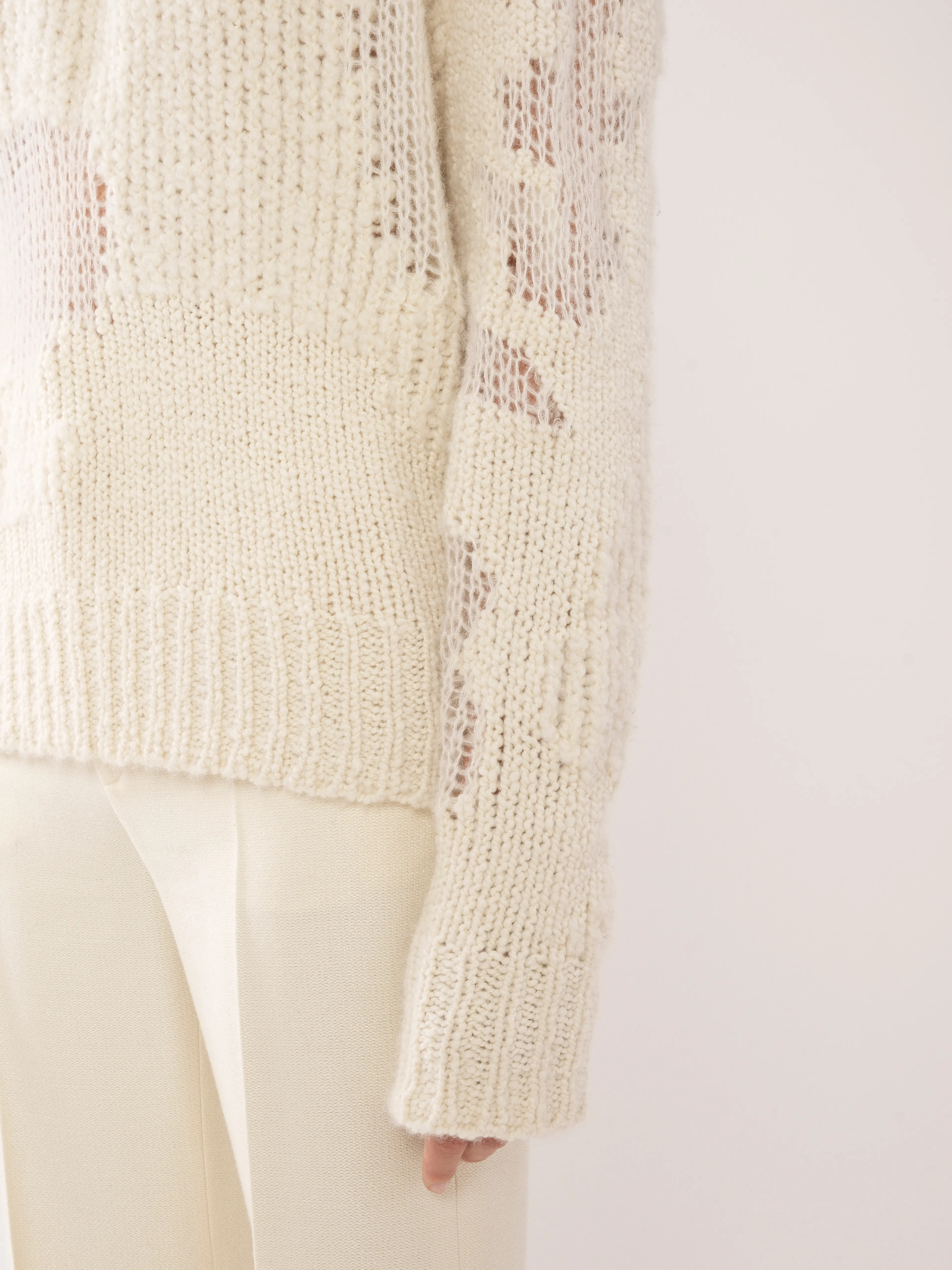 Chloé Generous Chunky-knit Distressed Jumper In White