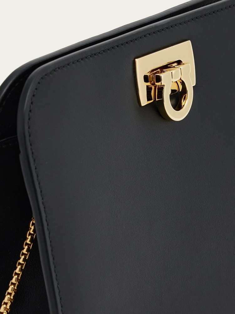 Ferragamo Leather Shoulder Bag Gancini Detail In Black