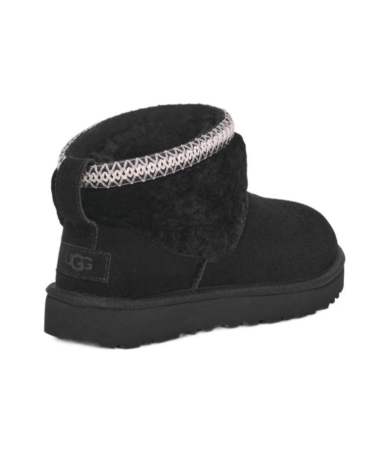 Ugg Round Head Snow Boots In Black