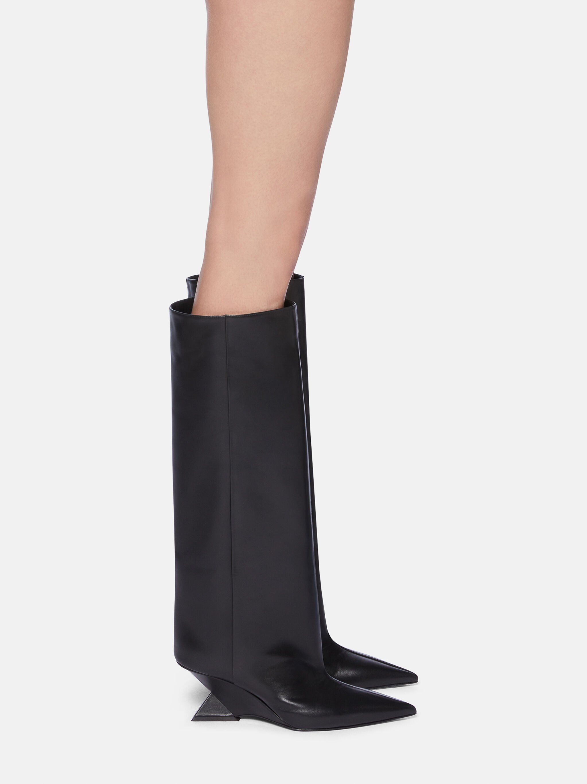 Attico Cheope Tube Boots In Black