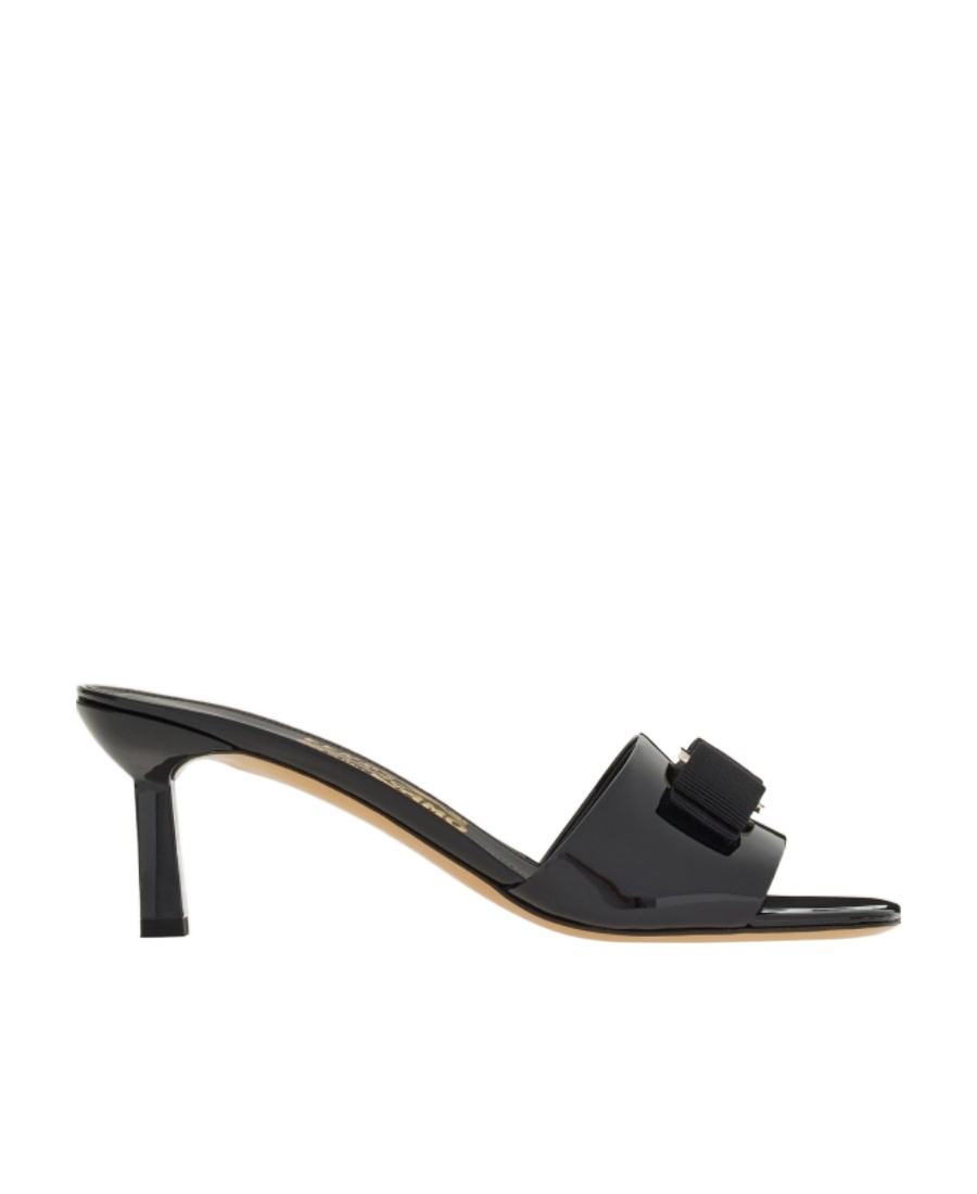 Ferragamo Glo 55 Womens Patent Embellished Heels In Black