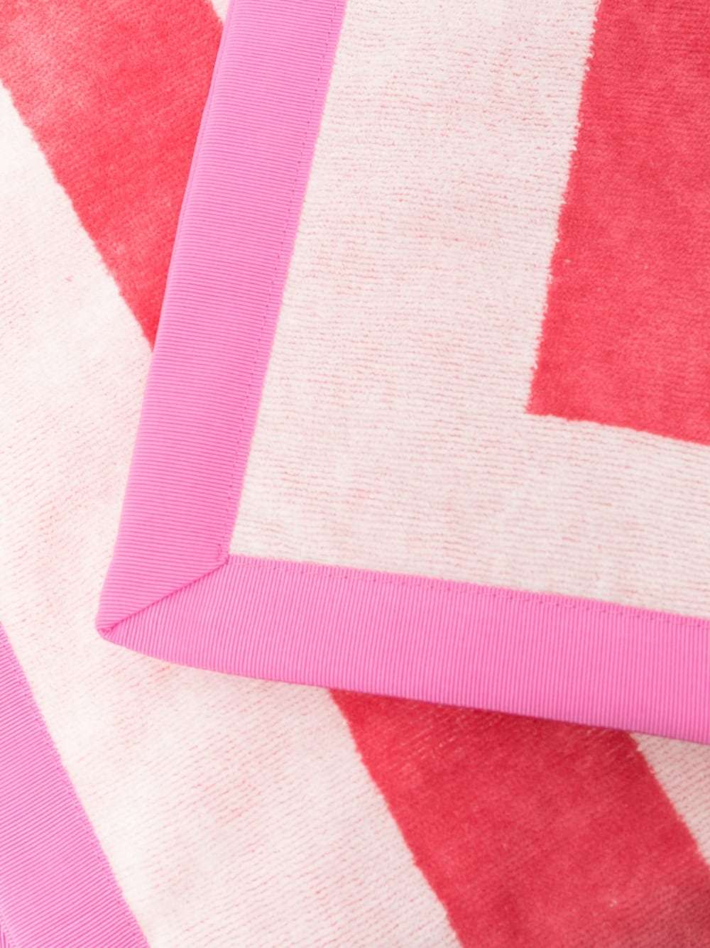 Moncler Logo Beach Towel In Pink