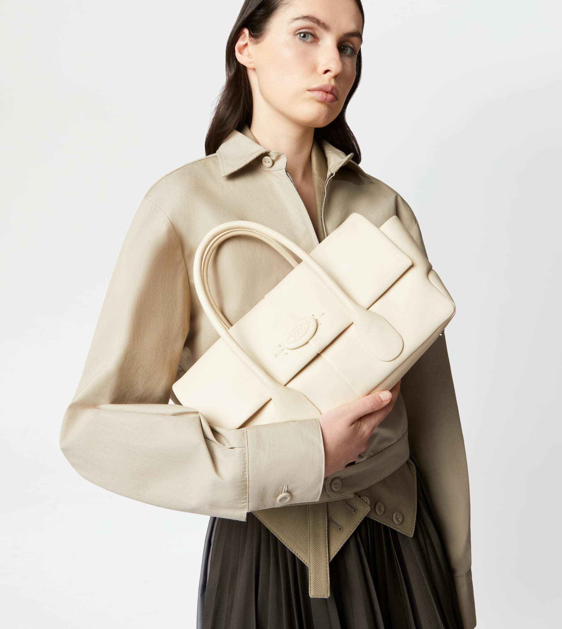 Tod's Di Leather Tote Bag In Nude
